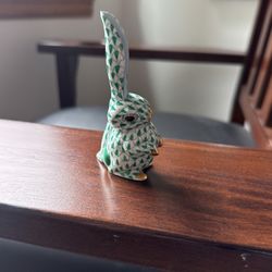 Herend Bunny Rabbit One Ear Up - 4” OBO