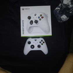 Xbox Wireless Controller With Rechargeable Battery