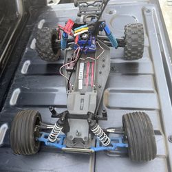 Traxxas Rustler VXL 