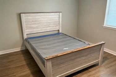 Queen bed frame and box spring set