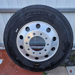 Truck Tire Michelin 275/80/ 22.5 