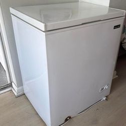 White Chest Freezer
