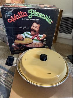 Vintage 70’s Mirro Watta Pizzaria Electric Pizza Baker Maker “Harvest Gold”