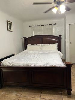 King size bed