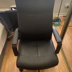 MOVING SALE — Everything Must Go!  Clean, gently-used household items for sale.