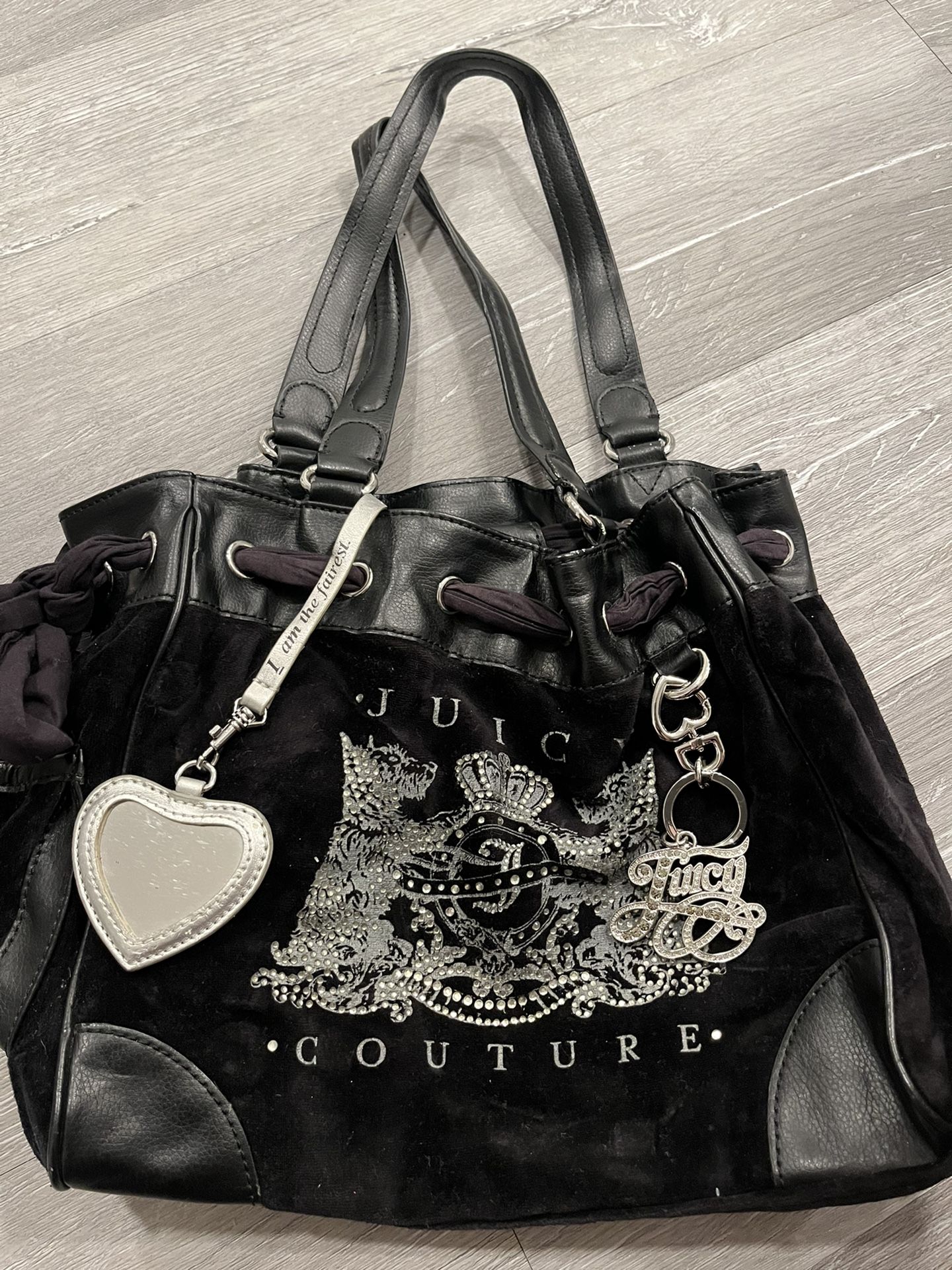 🖤Authentic vintage Juicy couture🖤