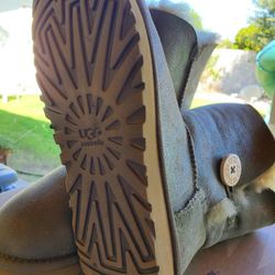 Ugg Boots Size 6