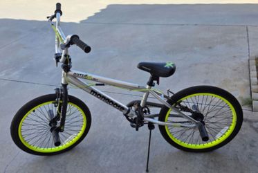 BMX mongoose bicycle stunt trick jumps pegs wheelie lightweight adventure 20 inch wheels freestyle bike