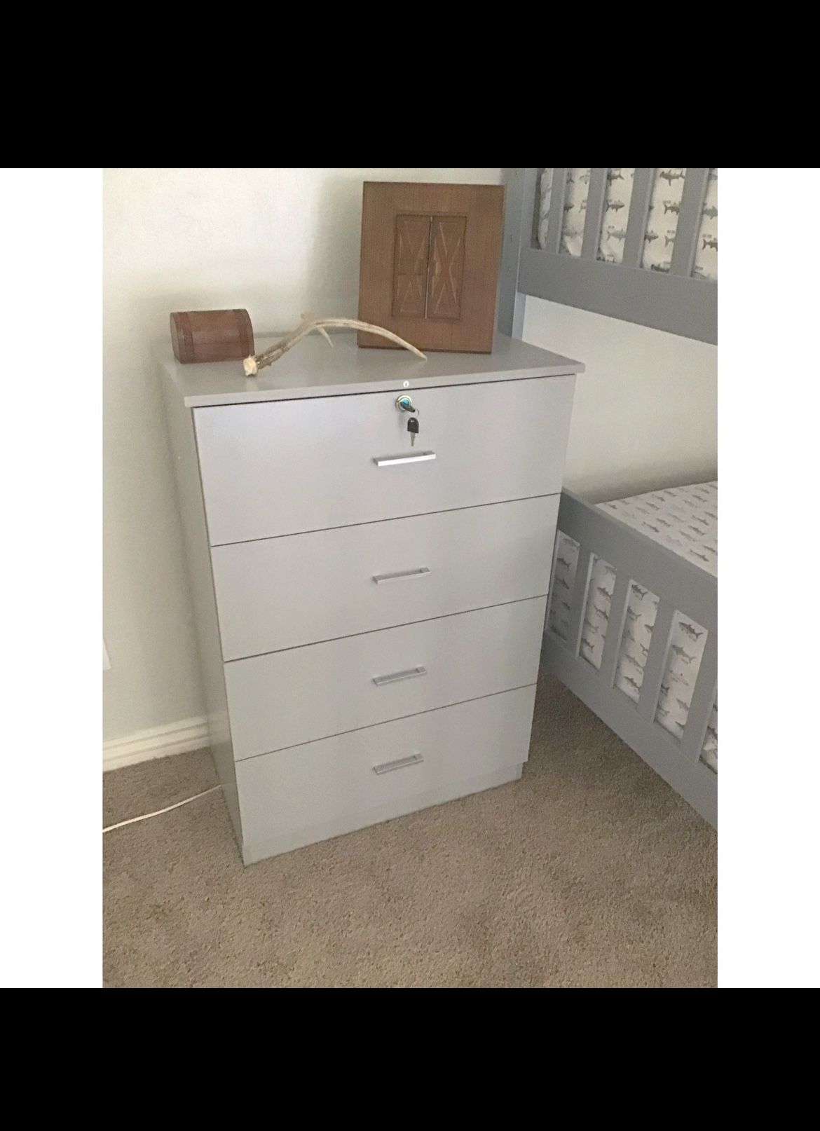 Dresser Chest Tall 4 Drawers With Lock