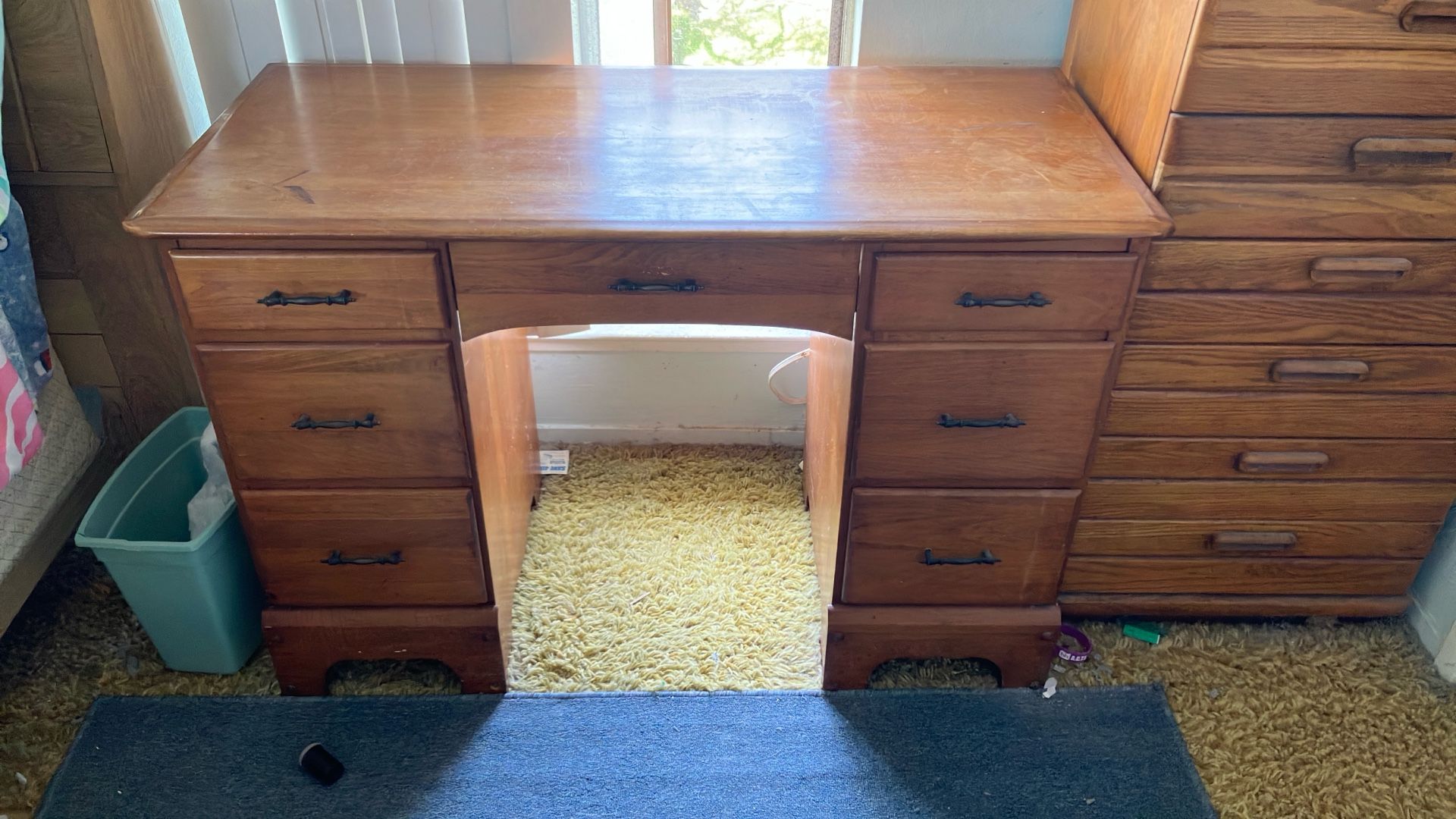 Free Solid Wood Desk