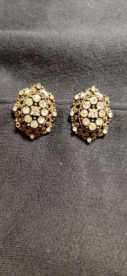 Victorian clipback earrings intricate design.