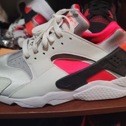 Nike Air Huarache – Brand New (No Box)