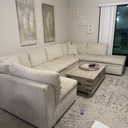 Sectional Couch With Pull Out 