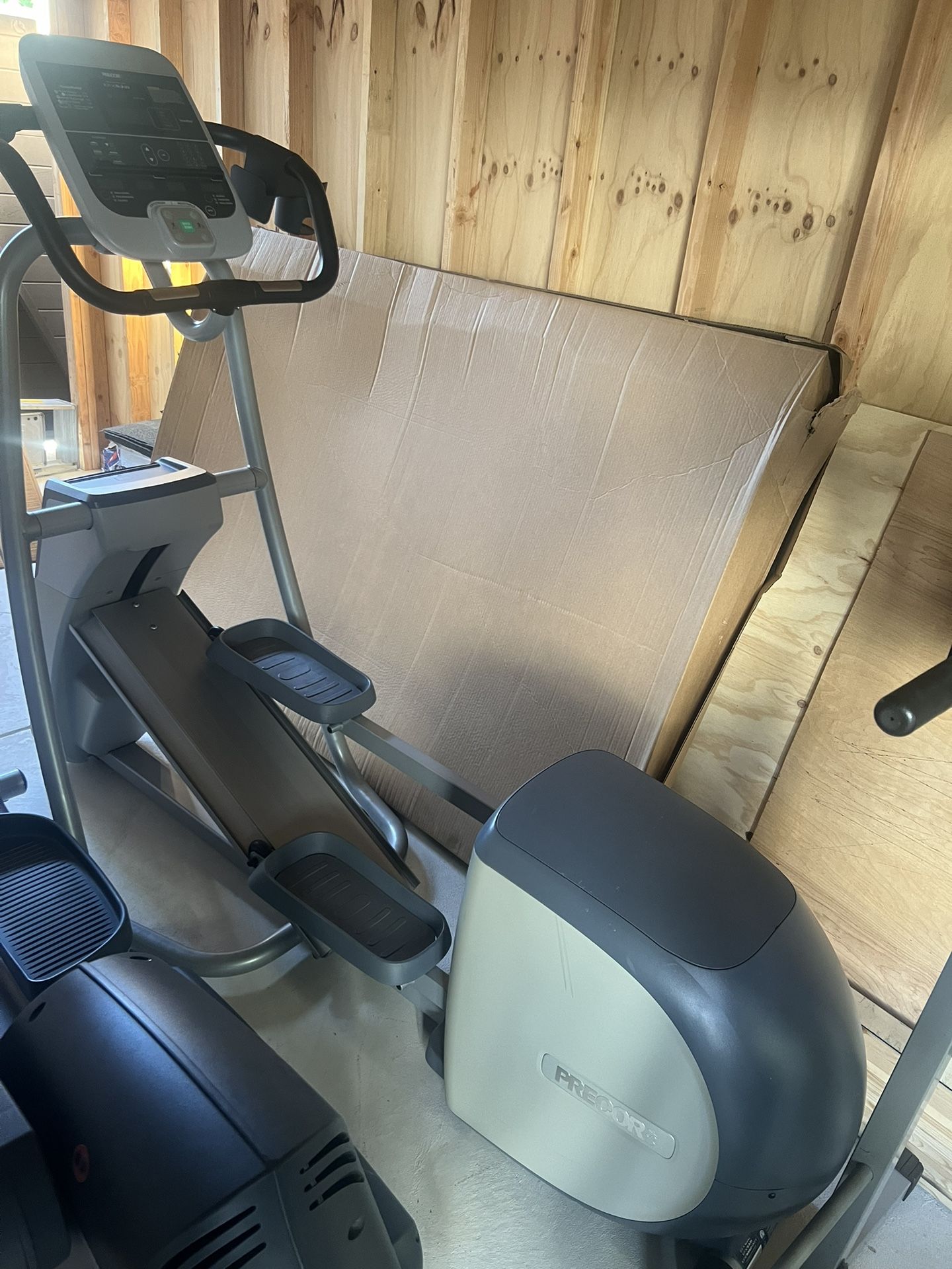 Precor Elliptical/ Comercial Grade  Unit 