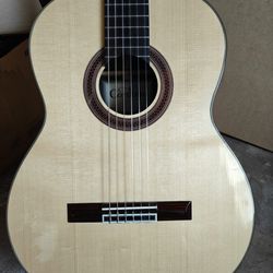 Cordoba C7 Nylon String Acoustic Guitar - Spruce with Gigbag