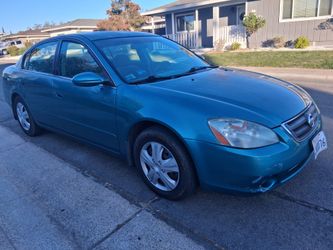 2002 Nissan Versa