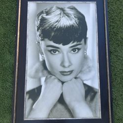 Audrey Hepburn Frame