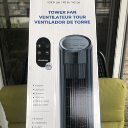 Tower Oscillating Fan With Remote