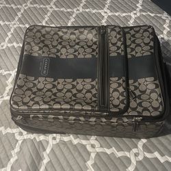 Coach suite case