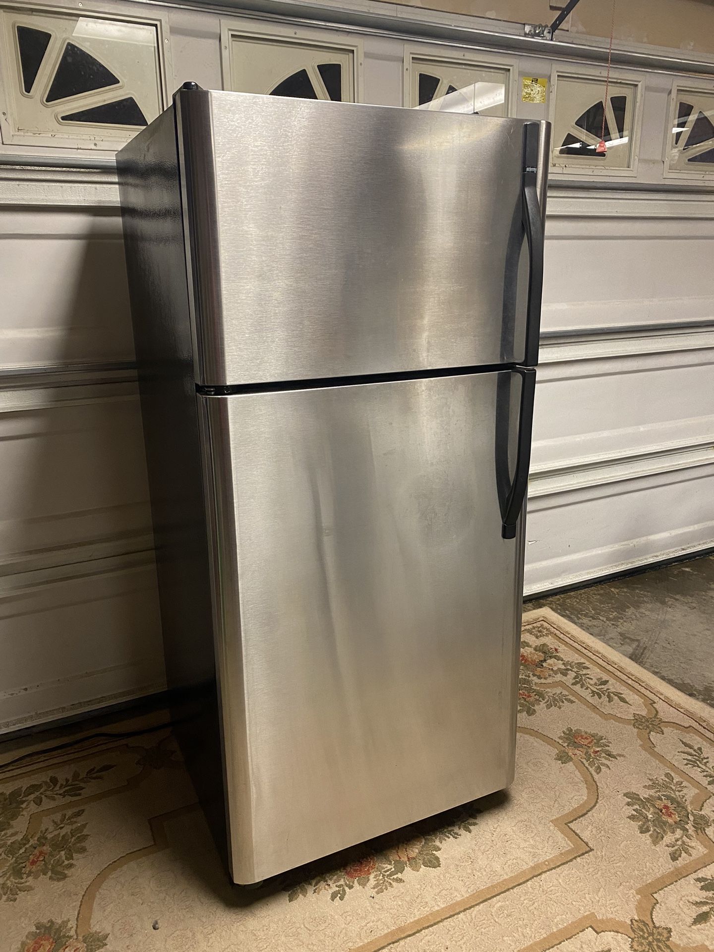 Excellent Kenmore Refrigerator Freezer - Perfect Condition