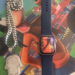 Hand of hamsa chain and Apple Watch