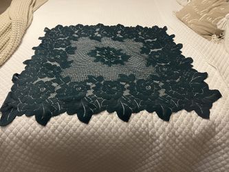 Table Topper (34x34 Dark Green