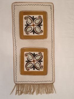 New! Felt pockets.