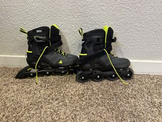 Size 9 Women’s Rollerblades