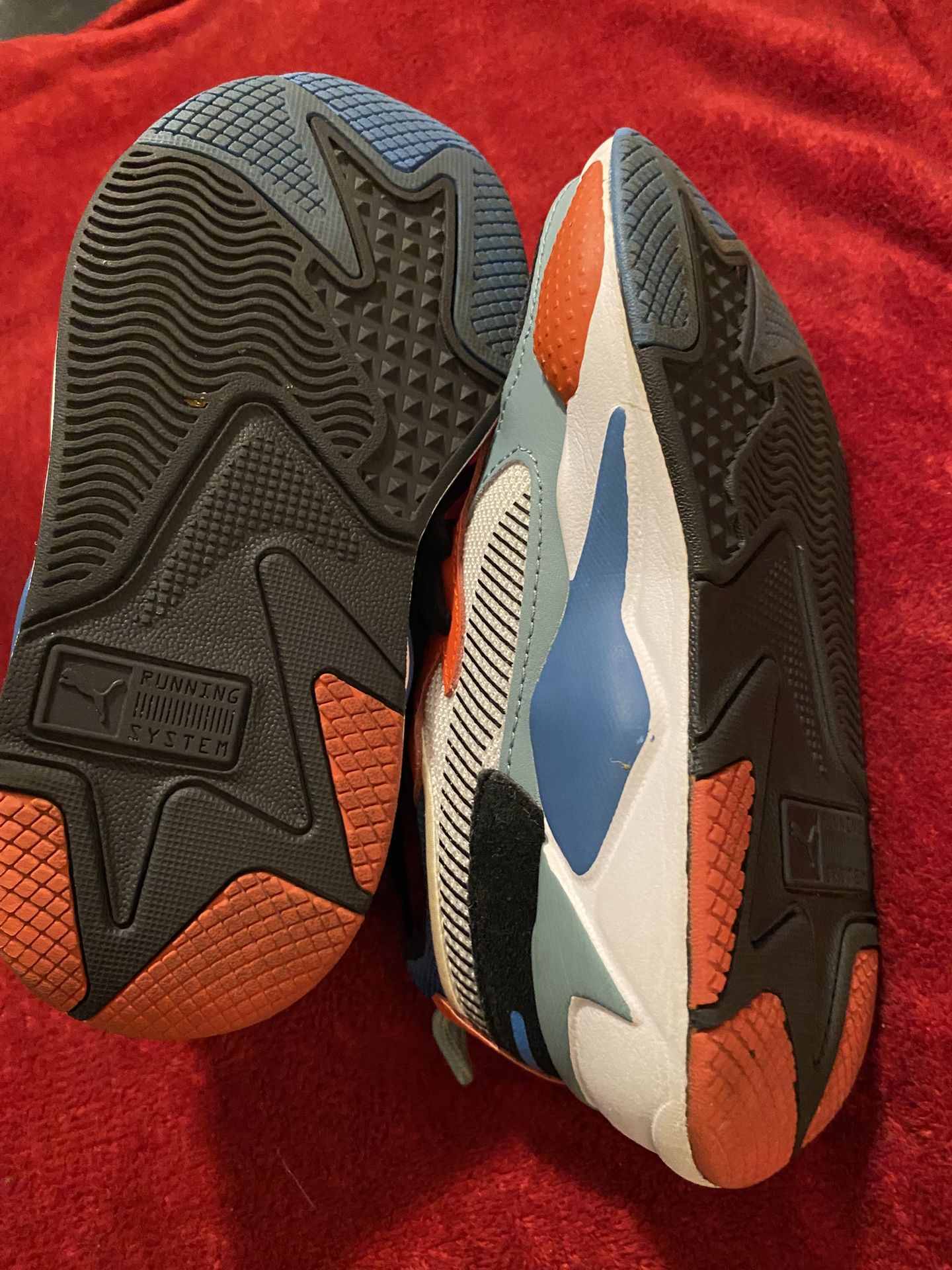 Kids Tennis Shoes