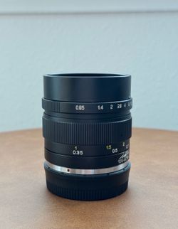 Mitakon Zhongyi Speedmaster 35mm F0.95 Lens for Sony E-Mount - Mint Condition