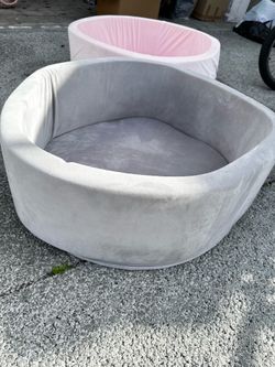 Ball pit for toddler