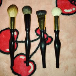 Makeup Brushes 