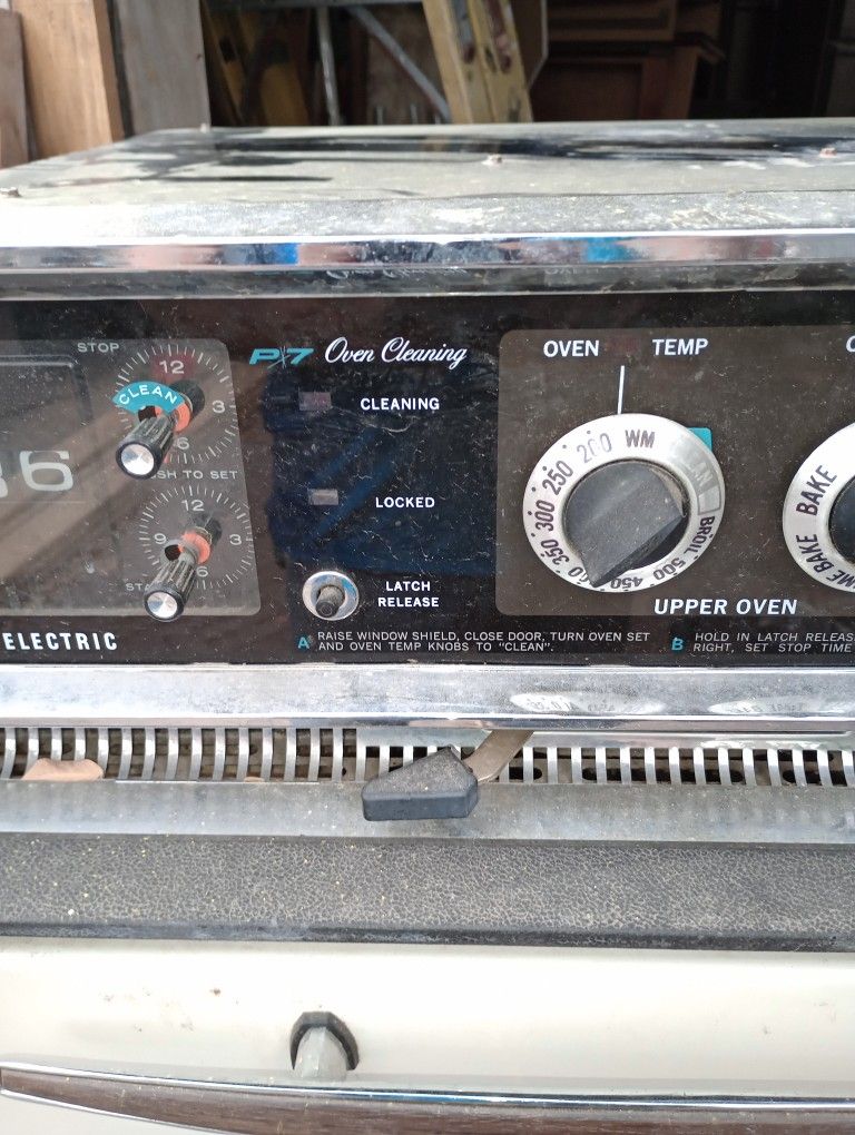 Double Oven Older Model