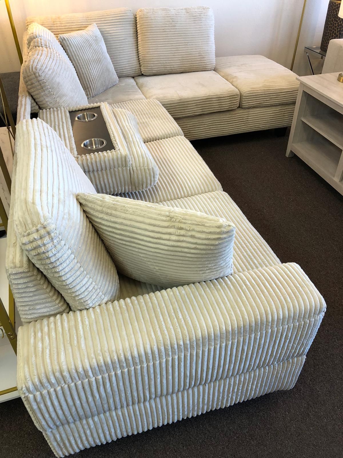 Sectional Sofa With Cup Holder