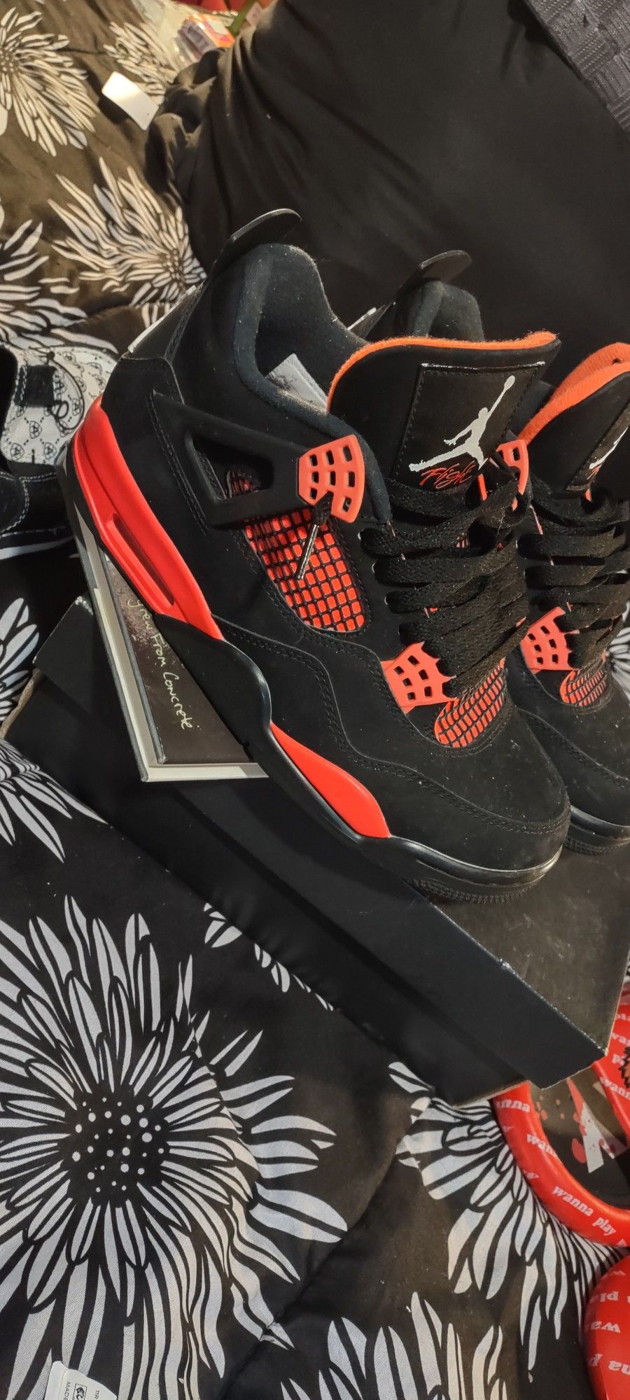 Air Jordan 4 Retro