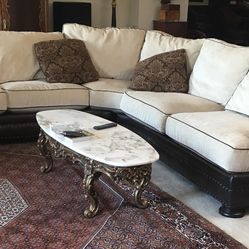 Bernhardt Tufted Sofa – 96” – Classic Luxury Design