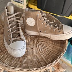Women’s High Top Lifted Converse