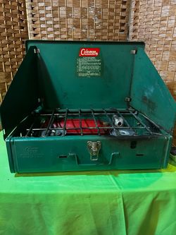 Vintage Green Coleman 425E two-burner camp stove-$60 CASH