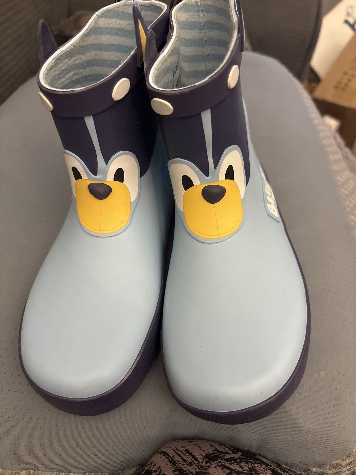 Toddler bluey rain boots size 12 