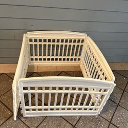 Kids / pet play yard