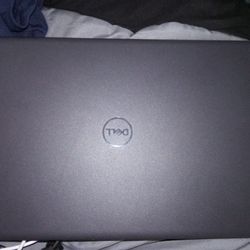 Dell Inspiron 15 3520