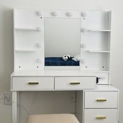 Vanity Desk BRAND NEW!