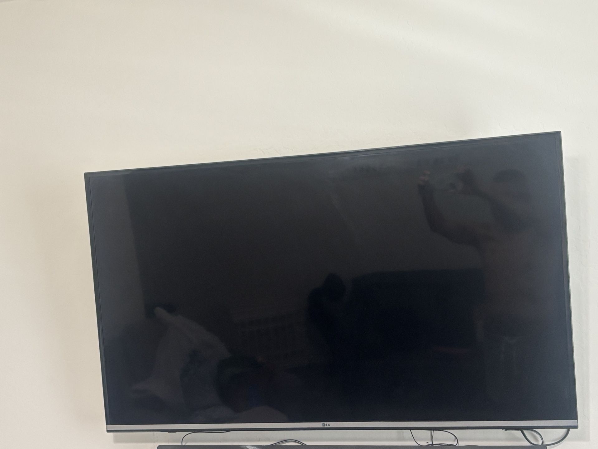 50” LG TV 