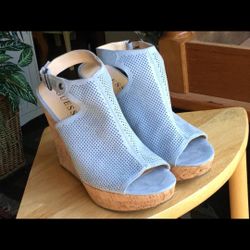 "Guess" 71/2 M Women, Heels Cork, Light Blue Suede Sandals Worn Once - Excellent condition