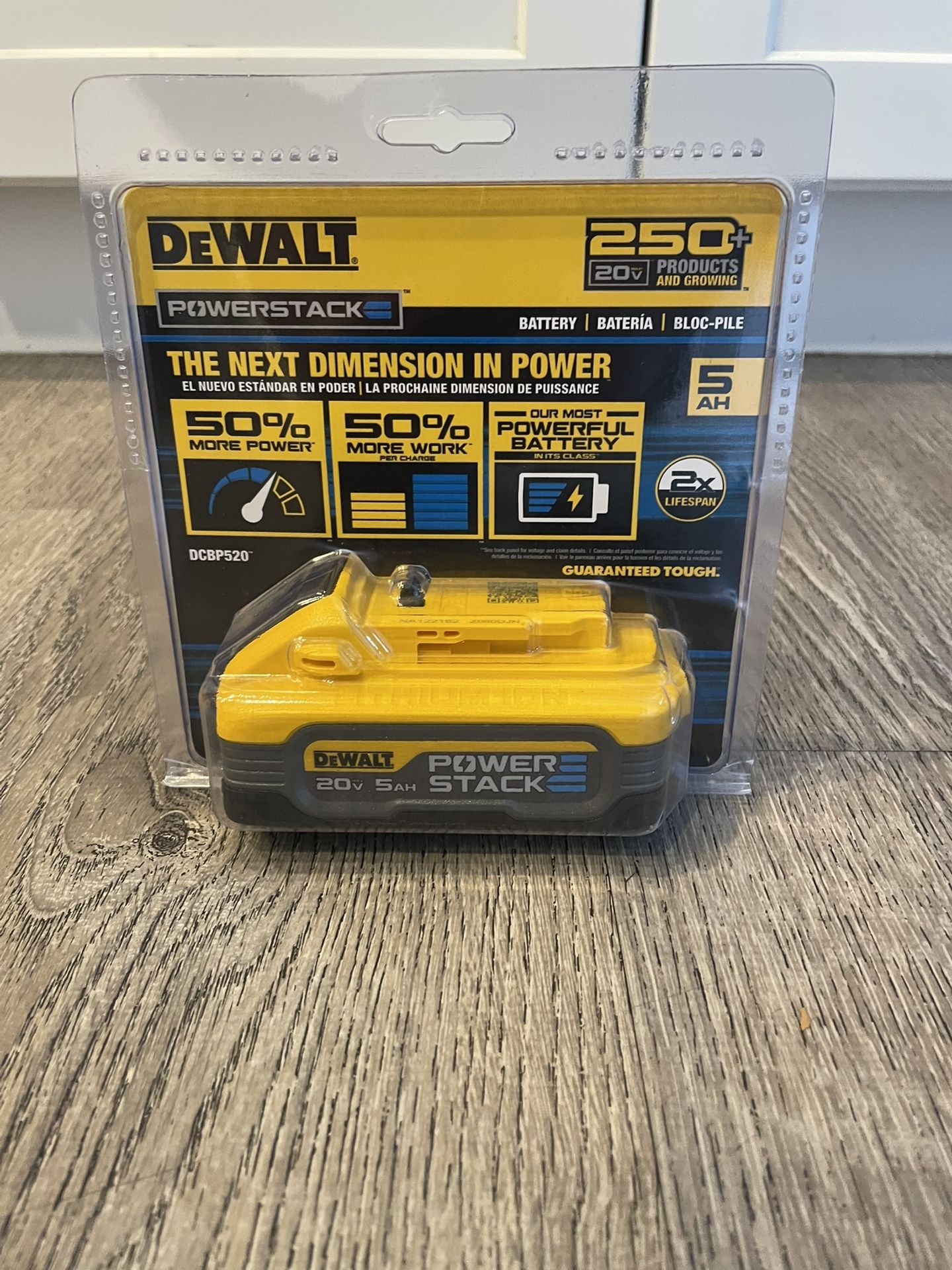 New Dewalt Battery 20V 5AH POWER STACK