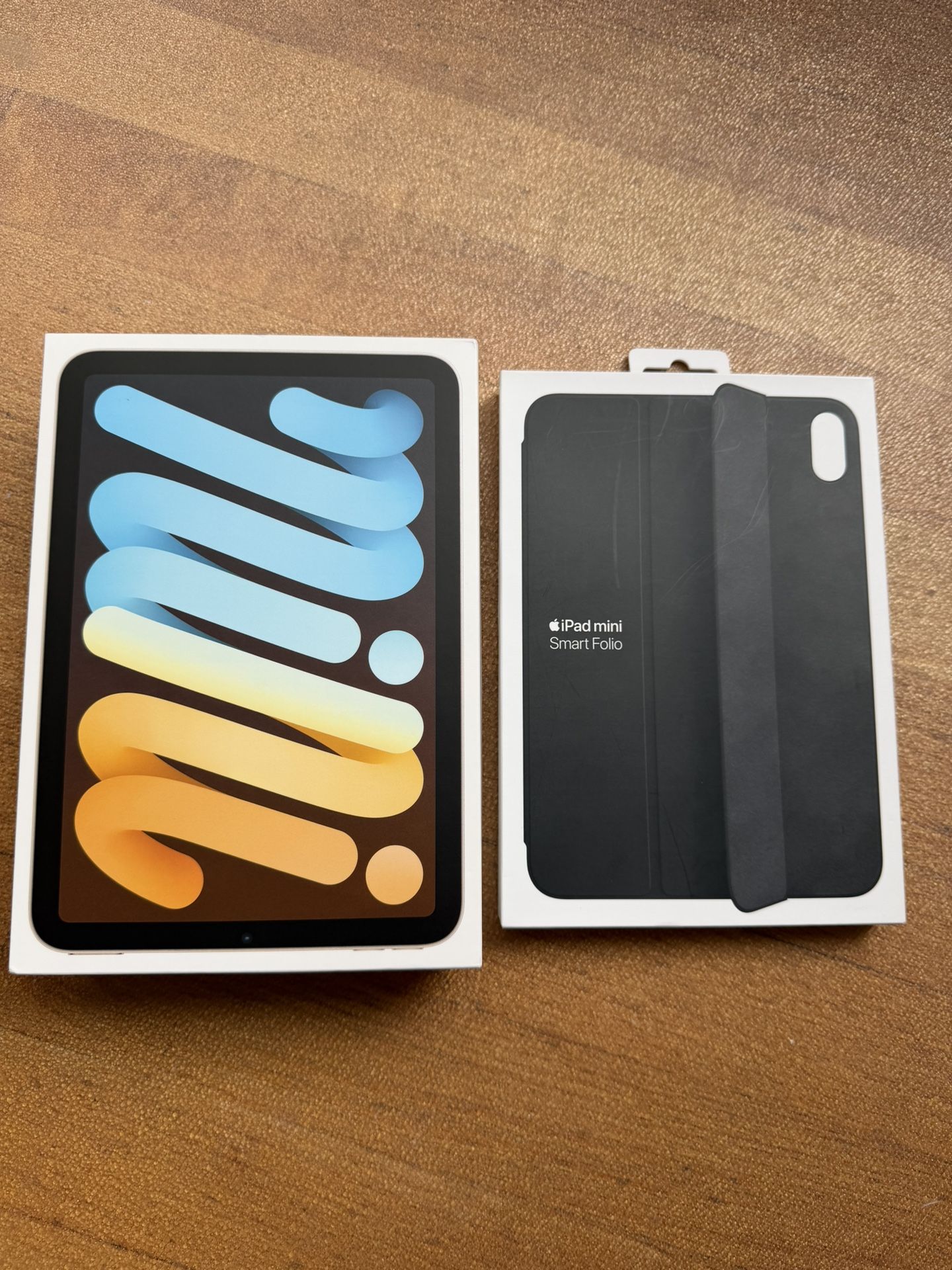 iPad Mini 6th Gen Starlight, Official Smart Folio, AppleCare+!