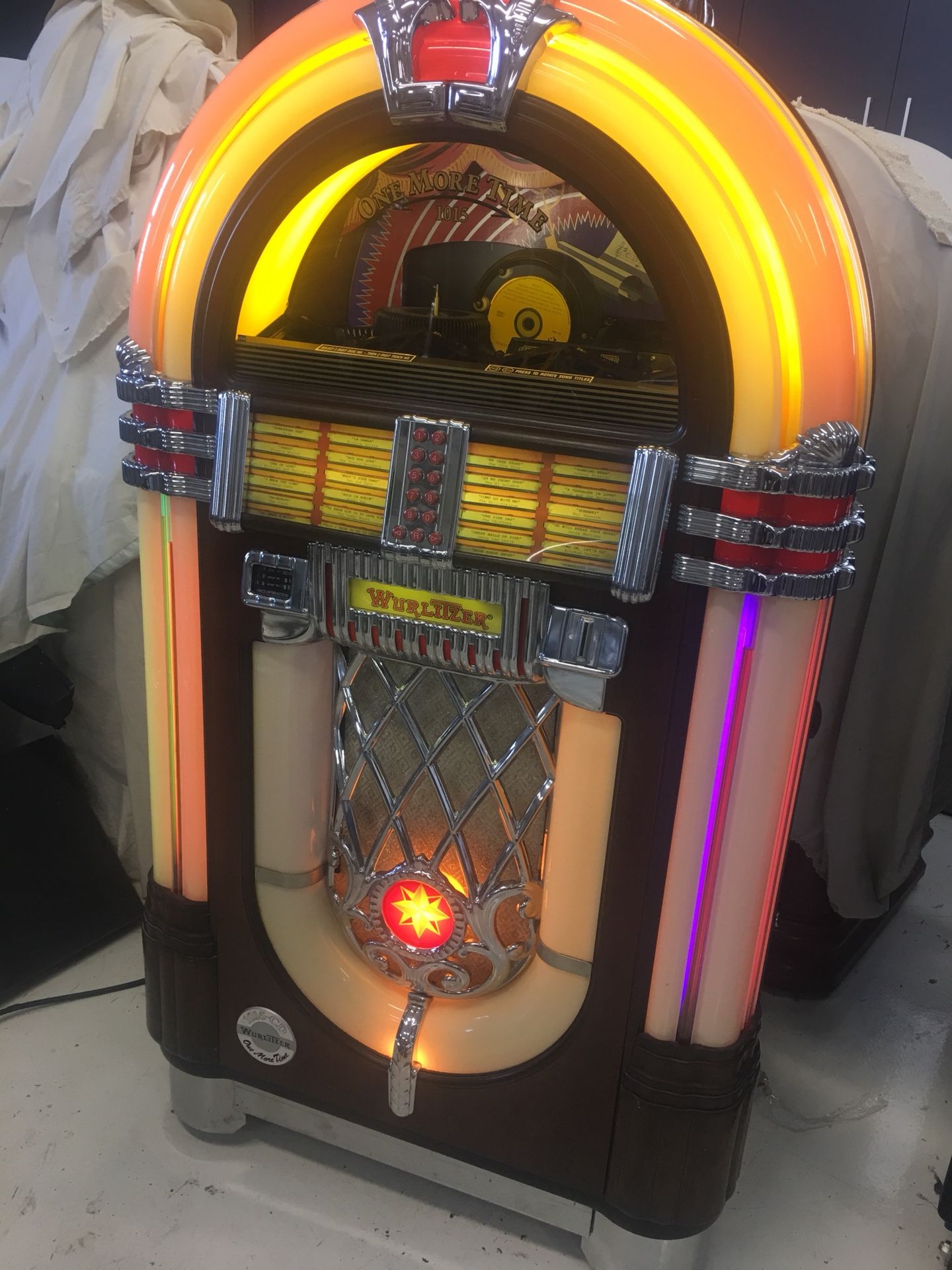 Wurlitzer One More Time OMT CD jukebox