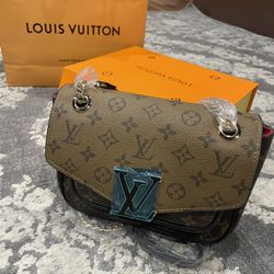 LOUIS VUITTON BAG