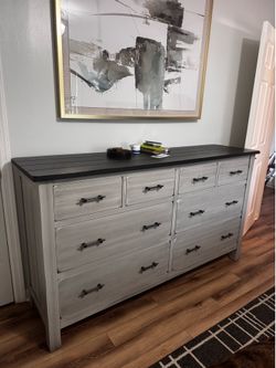 Daniel Amish solid wood 2 tone dresser