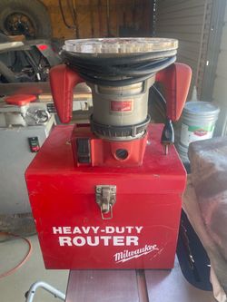 Milwaukee Router